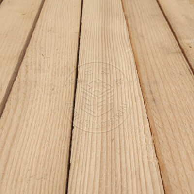 欧洲云杉无节板